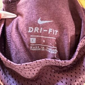 Nike Dri-FIT Maroon Athletic Top Size L